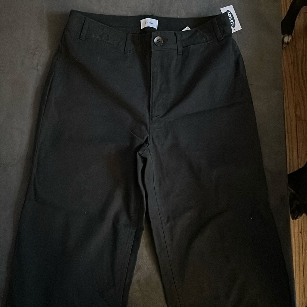 NWT Old Navy Black wide cropped chinos